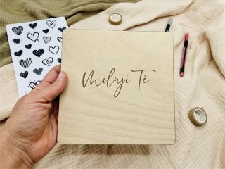 Doručení do Vánoc stíháme. A s tímhle malým leporelem stíháte i vy, ho naplnit fotkama a darovat ❤️ #fotoalbum...